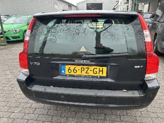 Volvo V-70 2.5 T Summum  Automaat picture 4