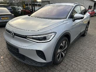 Damaged car Volkswagen ID.4 Pro Oranje Edition 77KwH   210 KW 2024/12