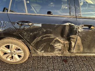 Volkswagen Golf Stationcar 1.0 TSI Life picture 6