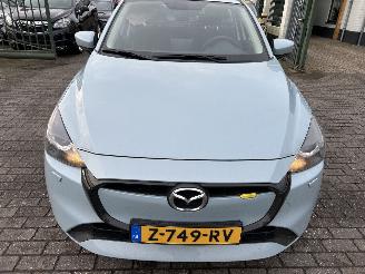 Mazda 2 1.5 Hybrid  Cente Line picture 2
