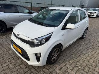 skadebil auto Kia Picanto 1.0 DPI  Comfortline 2021/6