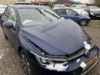 Volkswagen Golf 1.5 TSI Move  5 Drs picture 3