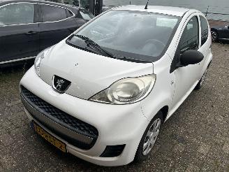 skadebil auto Peugeot 107 1.0-12V XR 2011/7