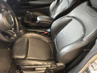 Mini Cooper 1.5 Business Edition picture 9