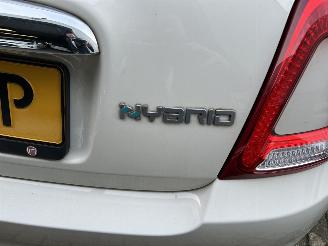 Fiat 500C 1.0 Hybrid Cabriolet picture 5