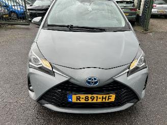 Toyota Yaris 1.5 Hybrid Design Sport  Automaat picture 2