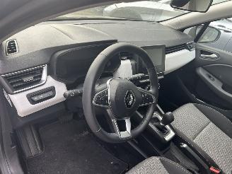 Renault Clio 1.6 E-Tech Hybrid  Automaat picture 12