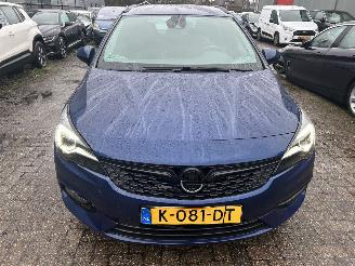 Opel Astra Sports Tourer 1.2 Ultimate picture 2