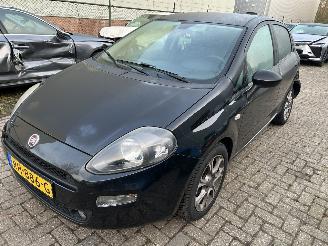 krockskadad bil auto Fiat Punto 0.9 2017/11