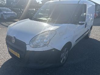 skadebil bedrijf Fiat Doblo 1.3 M-Jet Diesel 2014/5
