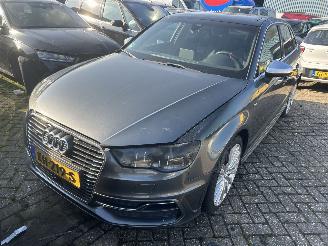 Vrakbiler auto Audi A3 Sportback E tron 1.4 Automaat 2015/12
