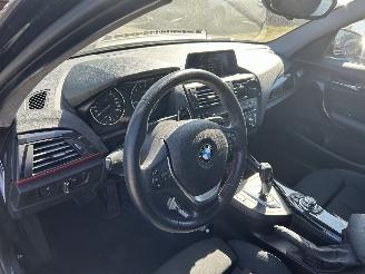 BMW 1-serie 116i  Sport  Automaat  ( Motorschade ) picture 11