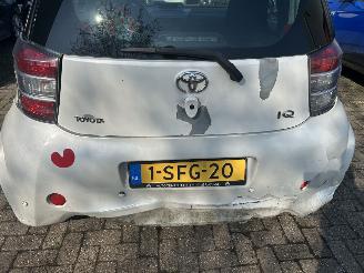 Toyota iQ  picture 5