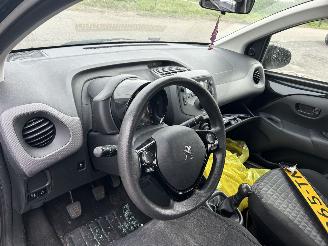 Peugeot 108 1.0 e-VTI  Access picture 9