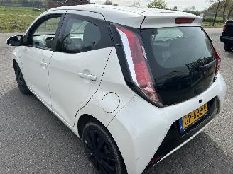 Toyota Aygo 1.0 VVT-i  X-Play picture 8