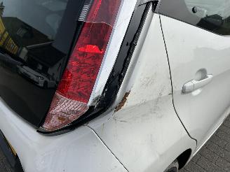 Toyota Aygo 1.0 VVT-i  X-Play picture 6