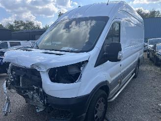 krockskadad bil bedrijf Ford Transit 2,0 TDCI   L4H3 2024/5
