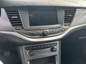 Opel Astra Sports Tourer 1.2 Turbo Edition picture 8