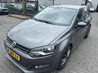 krockskadad bil auto Volkswagen Polo 1.2 TSI Highline Automaat 2011/2