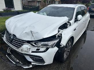 krockskadad bil auto Renault Talisman Estate 1.3 TCE  Automaat 2021/5