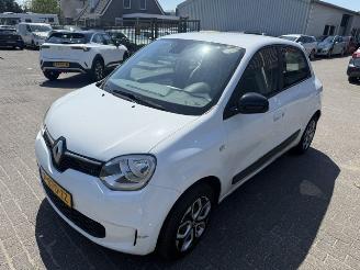 krockskadad bil auto Renault Twingo Z.E   R 80  Life  Automaat 2022/7