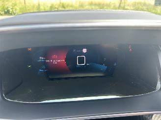 Peugeot 2008 1.2 PureTech  Allure Pack picture 12