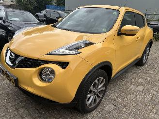 Unfallwagen Nissan Juke 1.6 Tekna  Automaat  ( Panoramadak-Leer ) 2016/3