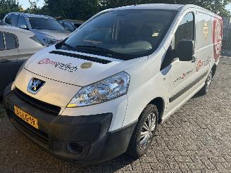 skadebil bedrijf Peugeot Expert 2.0 HDI  L2H1 2011/1
