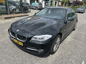 Schadeauto BMW 5-serie 530 D  Sedan  Automaat 2010/6