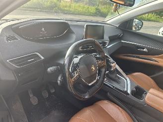 Peugeot 5008 1.2 PureTech  Executive picture 16