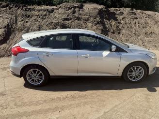 Ford Focus 1.0 Lease Edition picture 4