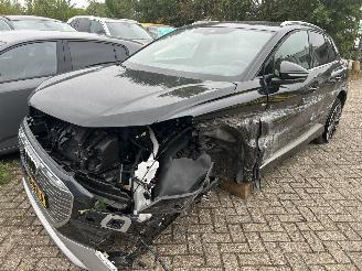 skadebil auto Audi Q4 45 E-Tron Quattro S Line 2025/6