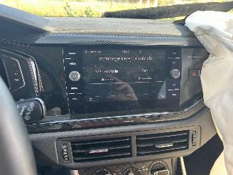 Volkswagen Polo 1.0 TSI  Life picture 8