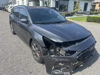 Ford Focus Wagon 1.0 Ecoboost Hybrid ST Line X  Automaat picture 3