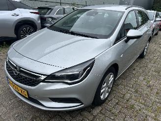 skadebil auto Opel Astra Stationcar 1.0 2017/7