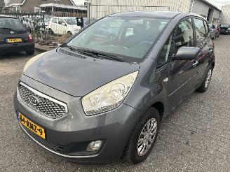 krockskadad bil auto Kia Venga 1.4 2011/9