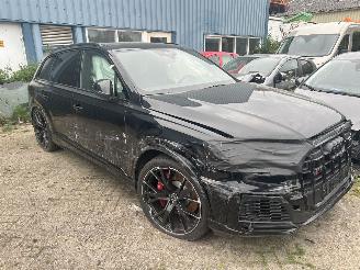 damaged passenger cars Audi SQ7 4.0 TDI   ( 7 persoons ) 2020/1