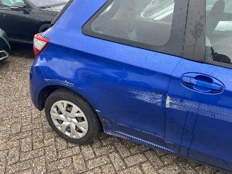Toyota Yaris 1.5 VVTI  Automaat  Aspiration  3 Drs picture 6