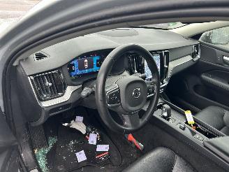 Volvo V-60 2.0  B3  Automaat Essential Edition picture 15