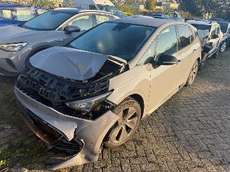skadebil auto Cupra Born Essential 58 kWh 150 KW Automaat 2024/2