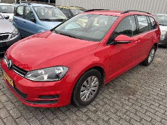 krockskadad bil auto Volkswagen Golf 1.2 TSI  Variant Business Edition 2015/11