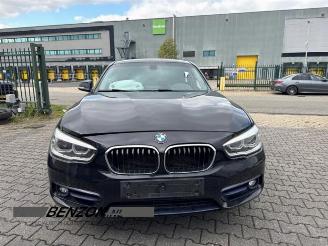 krockskadad bil auto BMW 1-serie 1 serie (F20), Hatchback 5-drs, 2011 / 2019 118i 1.5 TwinPower 12V 2017/3