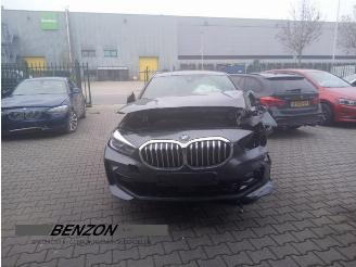 Coche siniestrado BMW 1-serie 1 serie (F40), Hatchback, 2019 118i 1.5 TwinPower 12V 2020/5