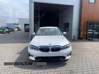 Salvage car BMW 3-serie 3 serie (G20), Sedan, 2018 320d 2.0 TwinPower Turbo 16V 2019/5