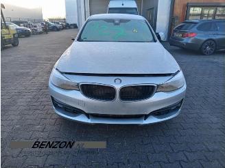 Vrakbiler auto BMW 3-serie 3 serie Gran Turismo (F34), Hatchback, 2012 / 2020 320i 2.0 16V 2013/5
