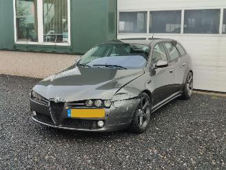 Avarii autoturisme Alfa Romeo 159 1.9 JTS Distinctive Clima Leer 2006/7