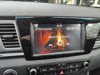 Kia Niro 1.6 GDi Hybrid ExecutiveLine picture 16