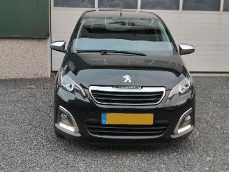 Peugeot 108 1.0 e-VTI Allure Clima Cruise picture 2