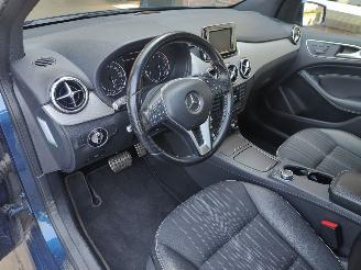 Mercedes B-klasse 180 Ambition Aut. Cruise Clima Navi picture 7