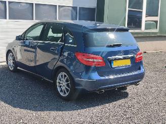 Mercedes B-klasse 180 Ambition Aut. Cruise Clima Navi picture 6